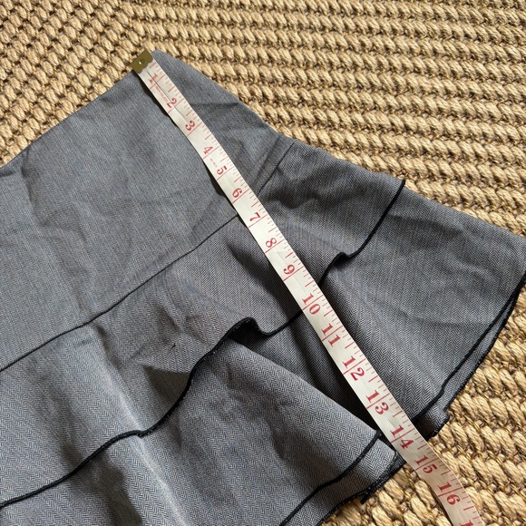 Heart soul Herringbone Gray Ruffled Mini Skirt Size Small S or 3 Academia Siren - Picture 8 of 8